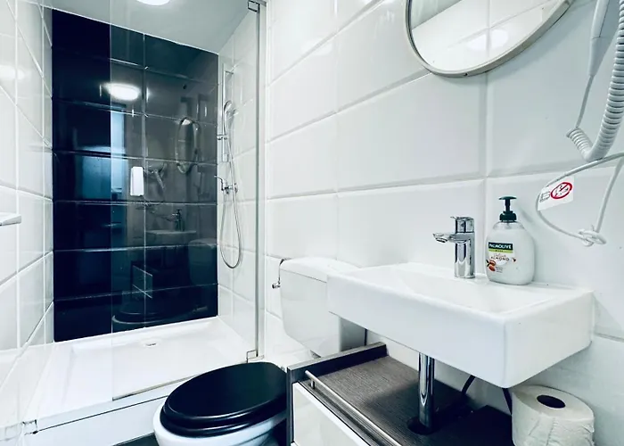 Modern & Cozy -15 Min To Rathausplatz & Center Vienna