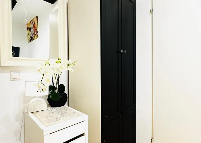 Modern & Cozy -15 Min To Rathausplatz & Center Vienna