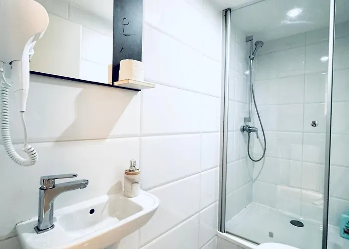 Apartment Modern & Cozy -15 Min To Rathausplatz & Center Vienna