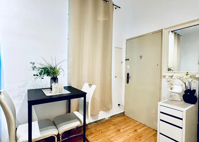 Modern & Cozy -15 Min To Rathausplatz & Center